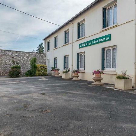 Hotel Du Cygne De La Croix Blanche Lailly-en-Val Exteriör bild