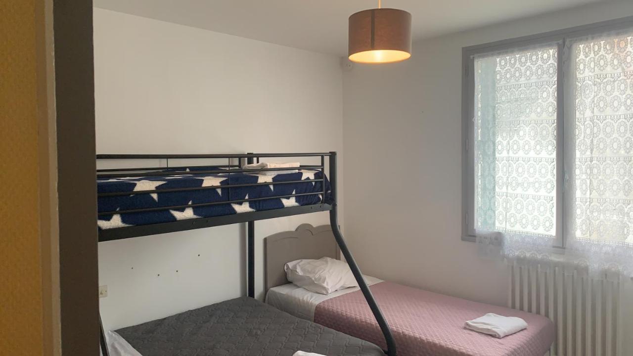 Hotel Du Cygne De La Croix Blanche Lailly-en-Val Exteriör bild